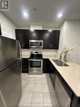 7325 Markham Rd in Markham, ON - Building Photo - Building Photo