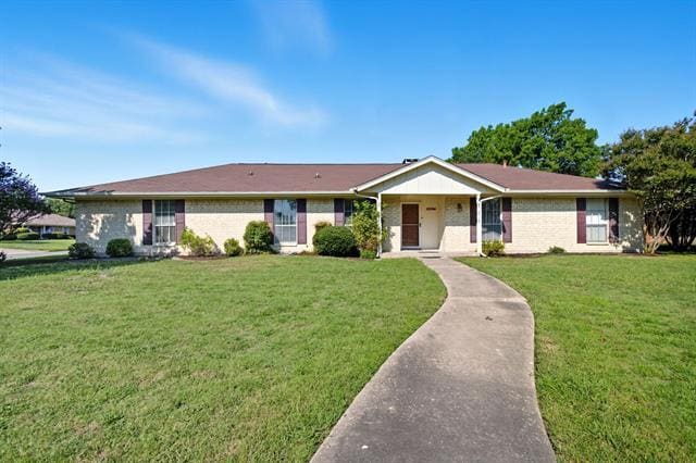 property at 10304 Oak Creek Dr