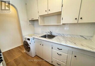 204 O'Connor Dr in Toronto, ON - Building Photo - Building Photo