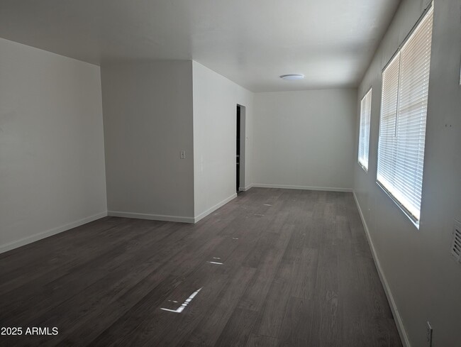 1128 N Coolidge Ave in Casa Grande, AZ - Building Photo - Building Photo