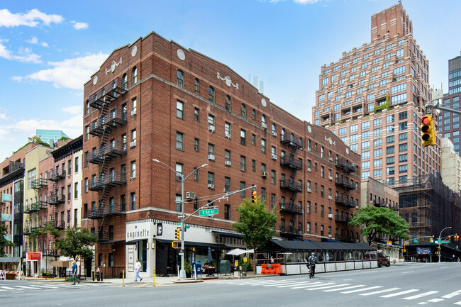 The Fields in New York, NY - Foto de edificio - Building Photo