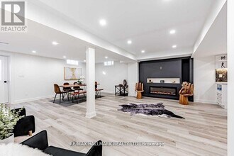 71 Crystal Dr in Richmond Hill, ON - Building Photo - Building Photo