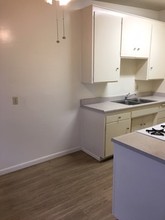 Pear Tree Village Apartments in Anaheim, CA - Building Photo - Building Photo