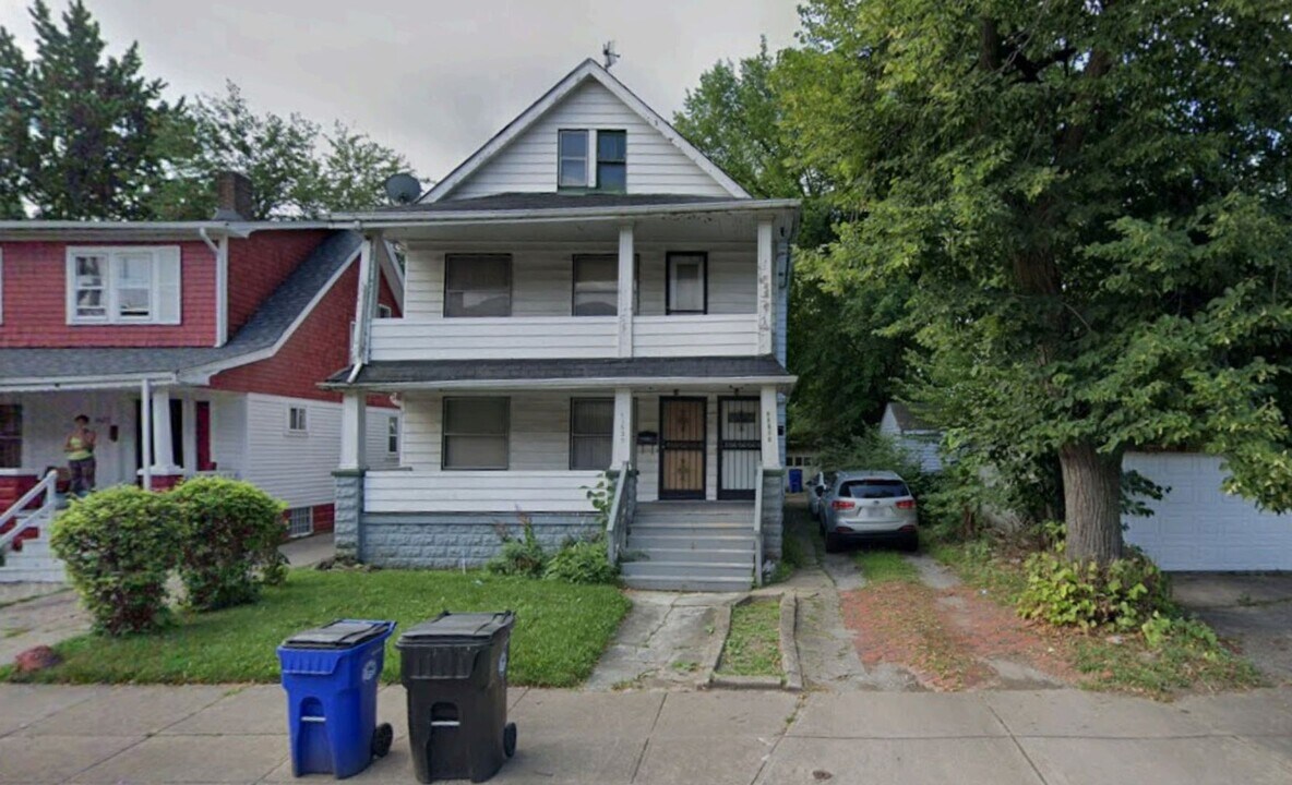11618 Angelus Ave in Cleveland, OH - Foto de edificio