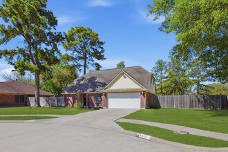 8515 Leafdale Dr in Humble, TX - Building Photo - Building Photo