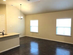 109 Samuel Dr in Buda, TX - Building Photo - Building Photo