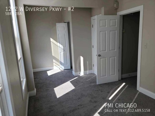 1222 W Diversey Pky in Chicago, IL - Foto de edificio - Building Photo