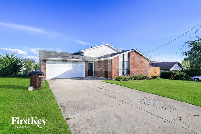 1056 Merle Ct in Hamilton, OH - Foto de edificio - Building Photo