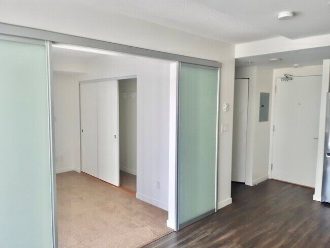 St. George in North Vancouver, BC - Building Photo - Building Photo