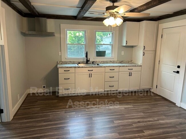821 E Tinsley St in Griffin, GA - Building Photo - Building Photo