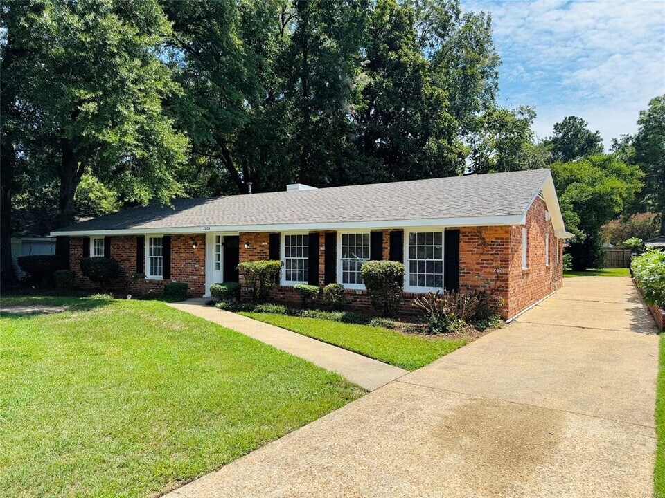2804 Sumter Ave in Montgomery, AL - Building Photo