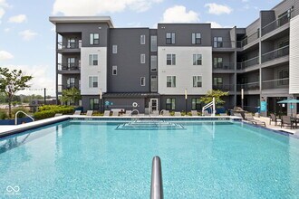 9728 Junction in Fishers, IN - Building Photo - Building Photo