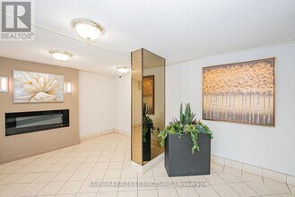 18 Knightsbridge Rd in Brampton, ON - Building Photo - Building Photo