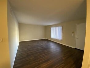 225 W. Verdugo in Burbank, CA - Foto de edificio - Interior Photo