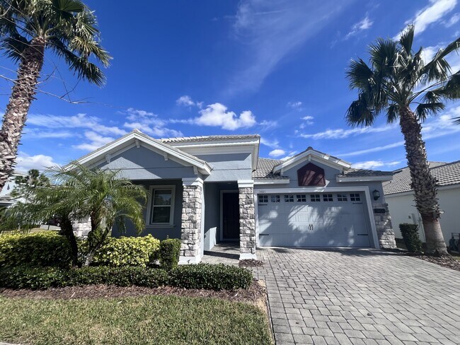 property at 1401 Clubman Dr