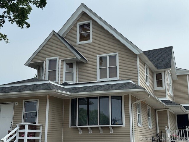 property at 201 N Main St
