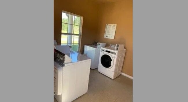 property at 1060 Mountain View Rd NE