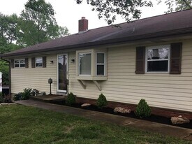 5140 Ambs Rd in St. Louis, MO - Building Photo