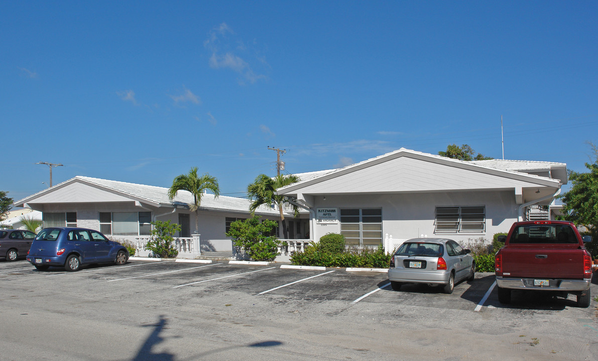 Kitzmann Apartments in Pompano Beach, FL - Building Photo