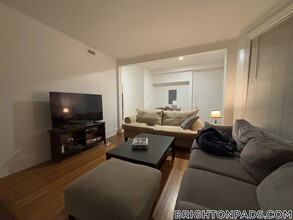 1516 Commonwealth Ave in Boston, MA - Building Photo - Building Photo