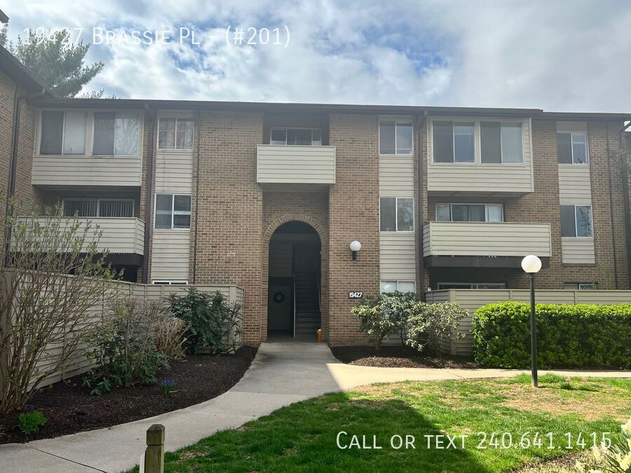 19427 Brassie Pl in Montgomery Village, MD - Building Photo
