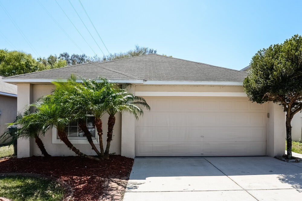 13707 Gentle Woods Ave in Riverview, FL - Building Photo