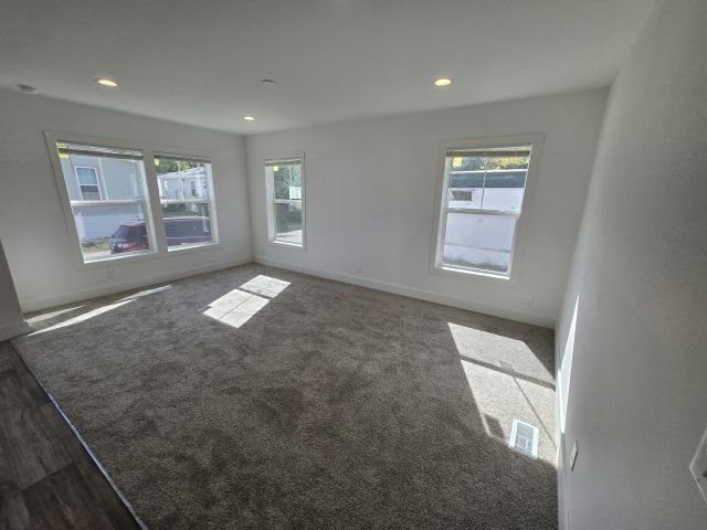 203 Spruce Ln in Mankato, MN - Building Photo - Building Photo