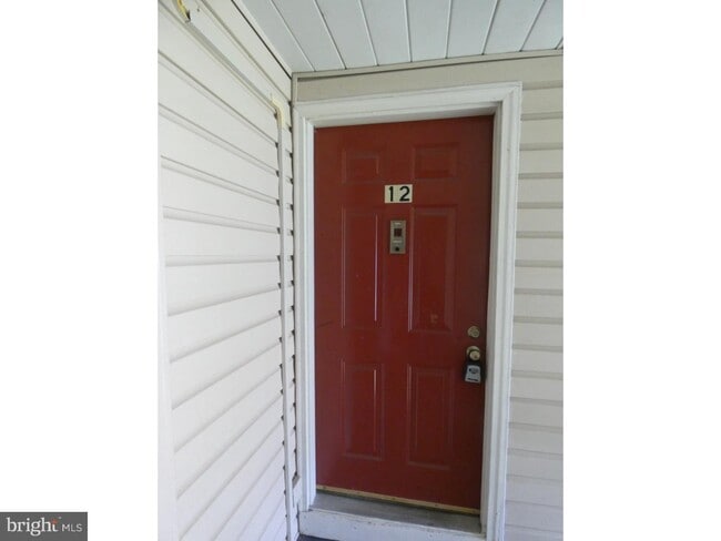 property at 12 Holly Ct