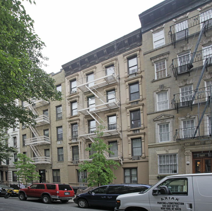 164 E 90th St in New York, NY - Foto de edificio