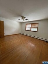 87 Miller Ave in Elmwood Park, NJ - Building Photo - Building Photo