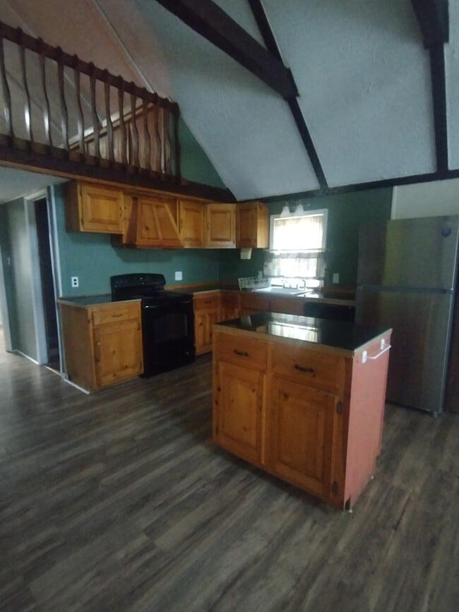 418 Mercury Dr in Bushkill, PA - Building Photo - Building Photo