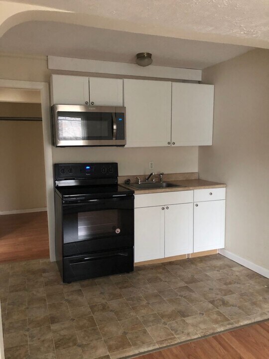 327 Green St-Unit -Apt 3 in Morgantown, WV - Foto de edificio