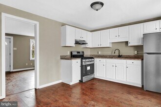 1466 S 13th St in Harrisburg, PA - Building Photo - Building Photo