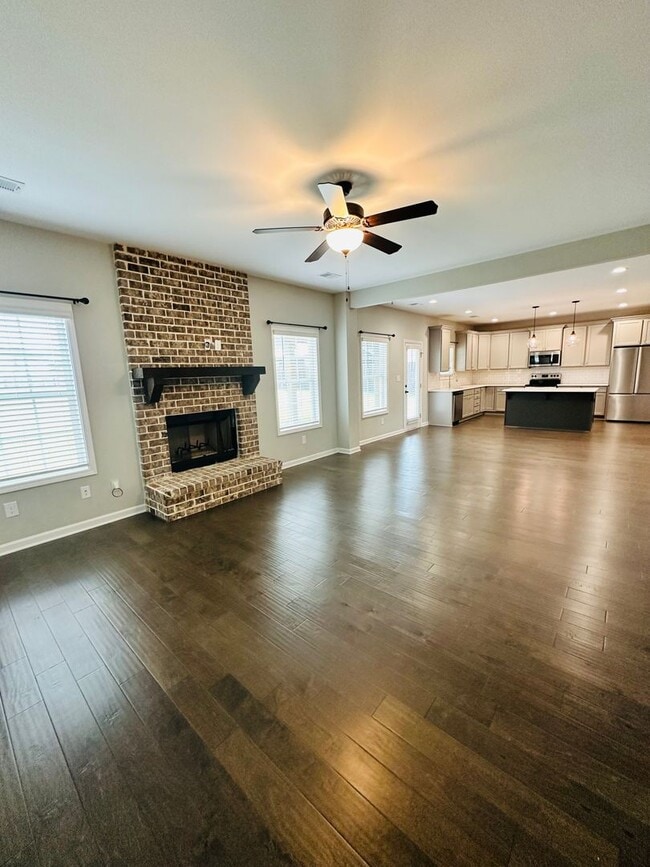 206 Pearl Moss Ln in Kathleen, GA - Building Photo - Building Photo