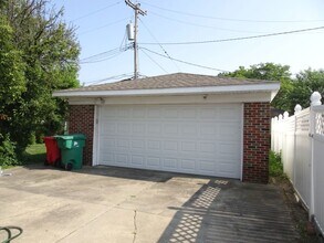 18012 Prosper Ave in Eastpointe, MI - Building Photo - Building Photo