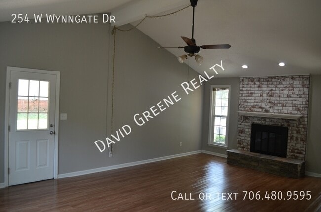 254 W Wynngate Dr in Martinez, GA - Building Photo - Building Photo