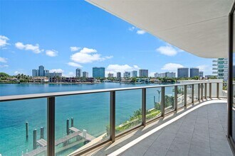 1135 103rd St in Bay Harbor Islands, FL - Building Photo - Building Photo