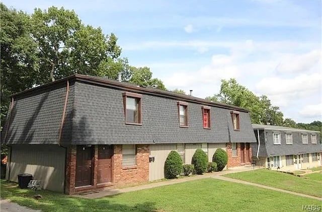 1104 Arrowhead Dr in Collinsville, IL - Building Photo - Building Photo