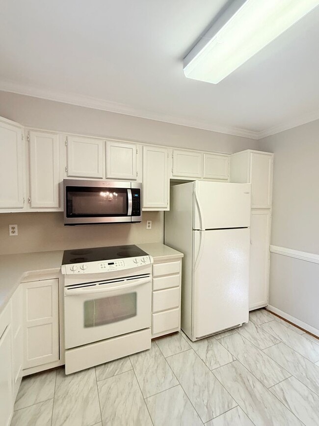 307 Windward Dr SW in Roanoke, VA - Building Photo - Building Photo