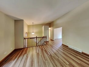 6707 Rosebud Ave in Crystal Lake, IL - Building Photo - Building Photo