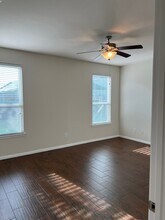 1238 S Maple Dr in Katy, TX - Building Photo - Building Photo