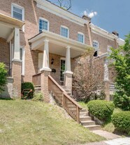 2526 Druid Park Dr in Baltimore, MD - Building Photo