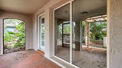 7634 Fox Hollow Dr in Port Richey, FL - Building Photo - Building Photo