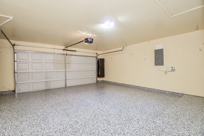 2015 Treasure Mountain Dr