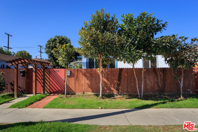 535 Washington Blvd, Unit front unit in Marina Del Rey, CA - Building Photo