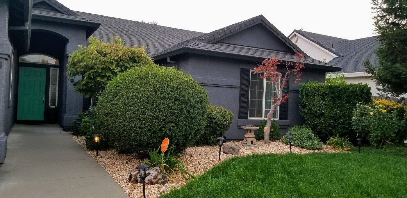 3019 Rush Creek Ct in Redding, CA - Building Photo