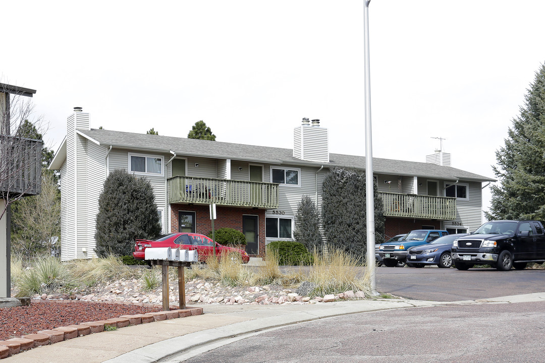 5528 Fiesta Ln in Colorado Springs, CO - Building Photo