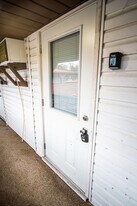 707 W Race St in Kingston, TN - Building Photo