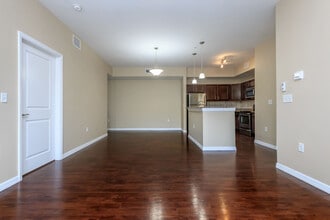 Adagio at Westshore Palms in Tampa, FL - Building Photo - Building Photo
