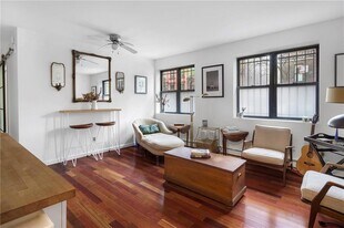 149 Lafayette Ave, Unit 1B in Brooklyn, NY - Building Photo